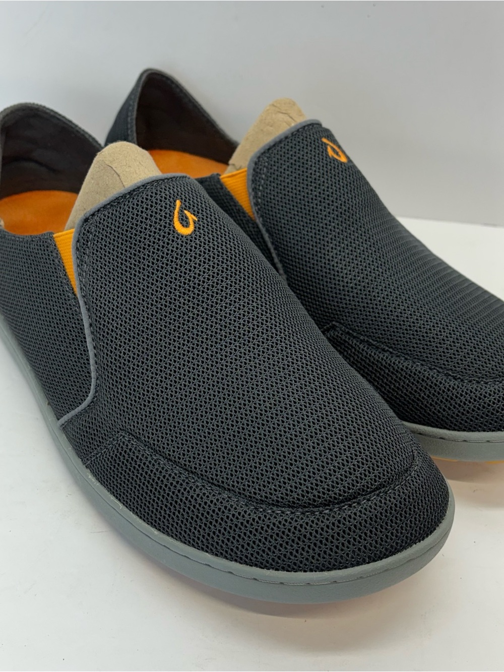 Olukai Mens 10 Nohea Mesh Dark Gray Orange Shadow Slip On Boat Shoes 10188-4242